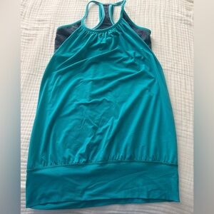 Lululemon Teal Racerback Tank w/ Built-In Bra Size 6 Yoga Gym